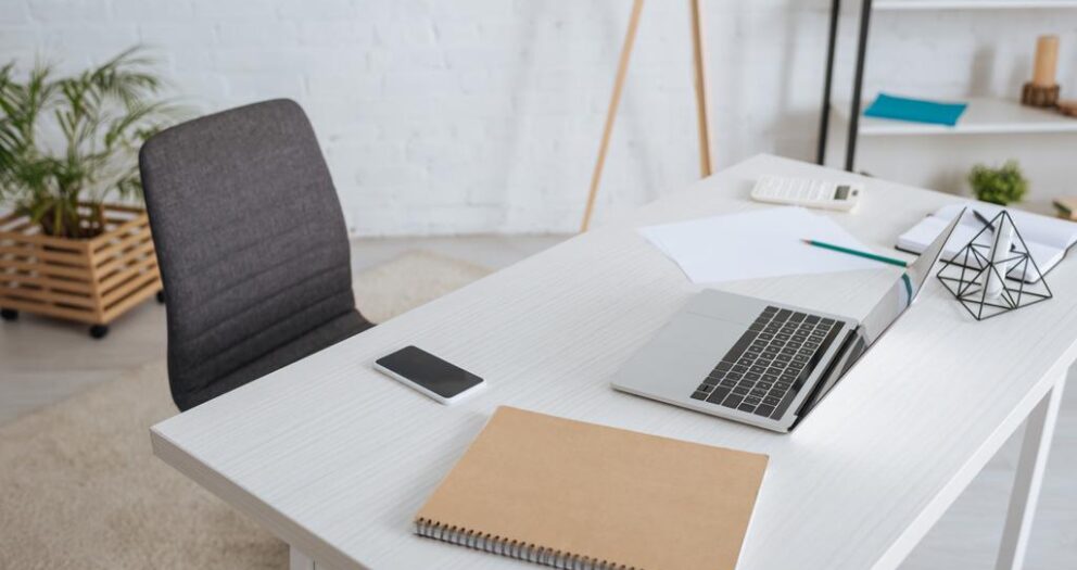 Çalışma Masaları Uygun Fiyatlı Modern Tasarımlar